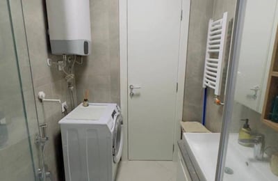 Vermietung einer stilvollen 2-Zimmer-Wohnung, 50 m², Stadtzentrum, Serbien